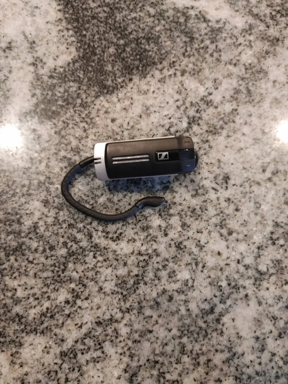 Sennheiser Presence Bluetooth Ear-hook Headset with USB Dongle